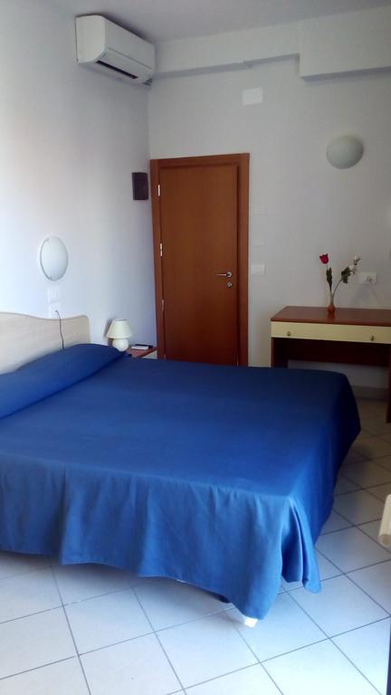 Hotel Scarlet ريميني المظهر الخارجي الصورة